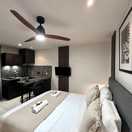 Peaceful Studio In Париж Екстериор снимка