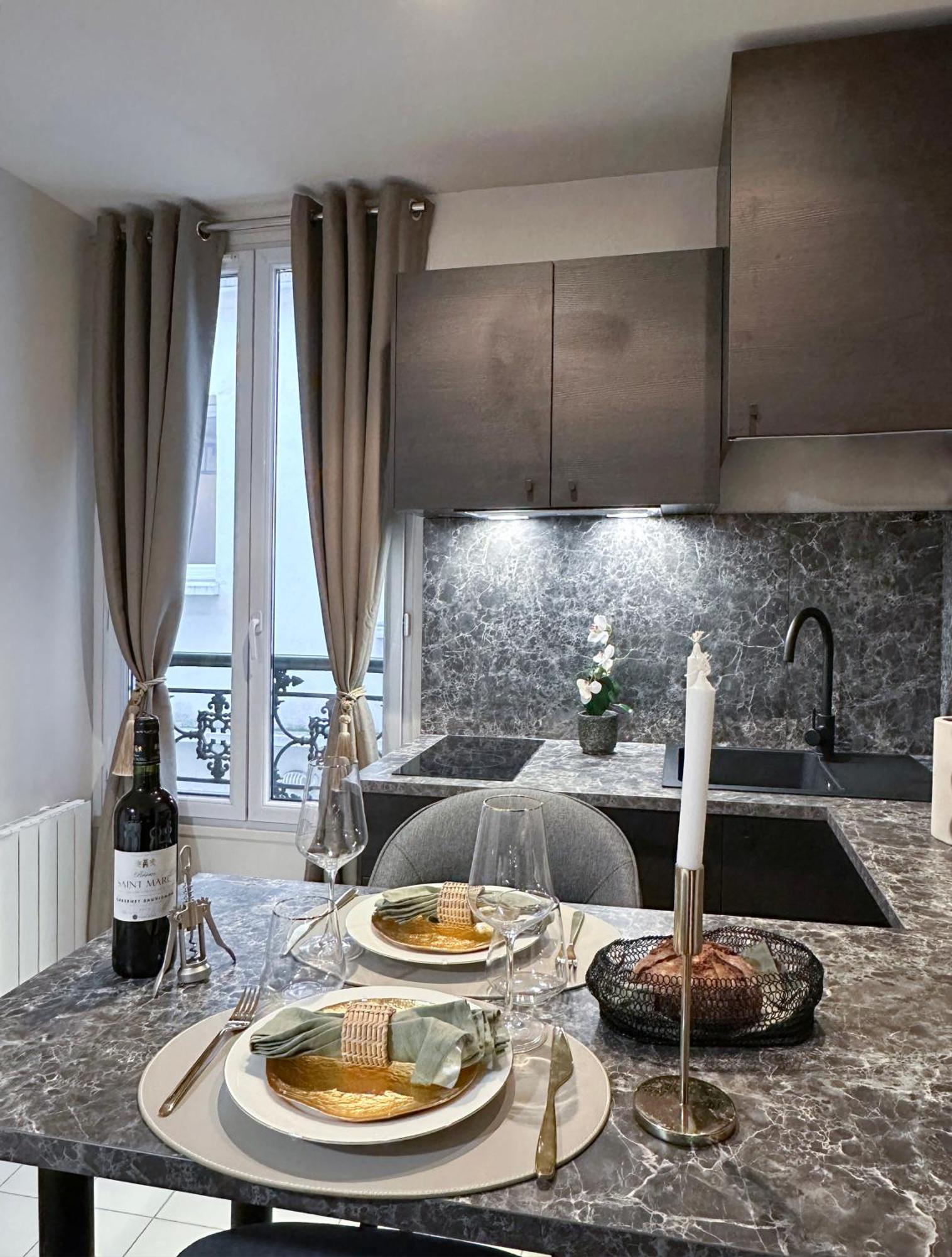Peaceful Studio In Париж Екстериор снимка